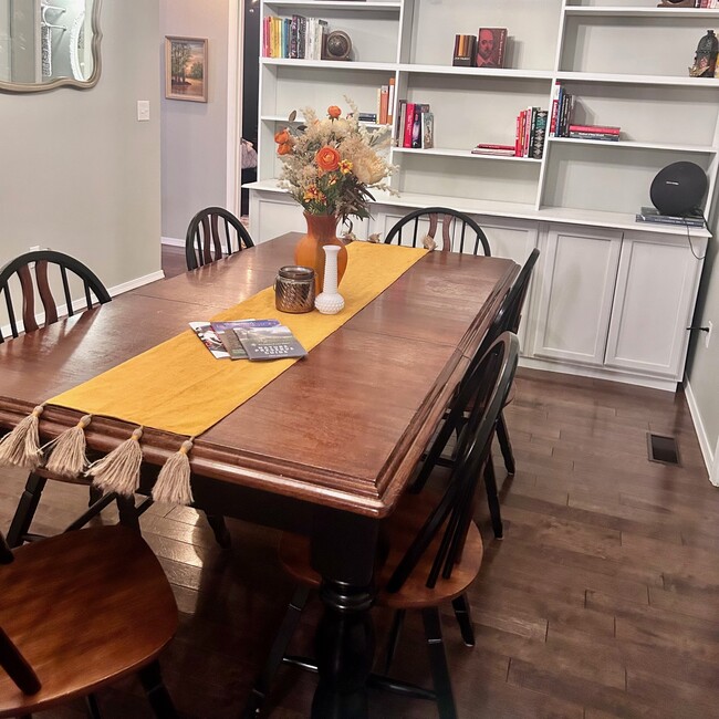 Dining Room/Bonus Space - 4501 N Deer Park Dr