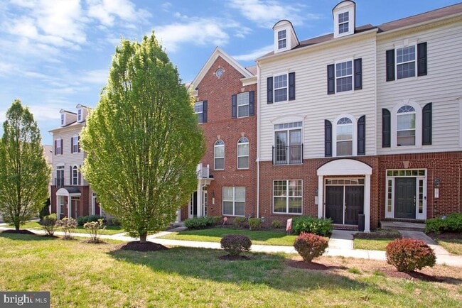 Building Photo - 505 Jurgensen Pl