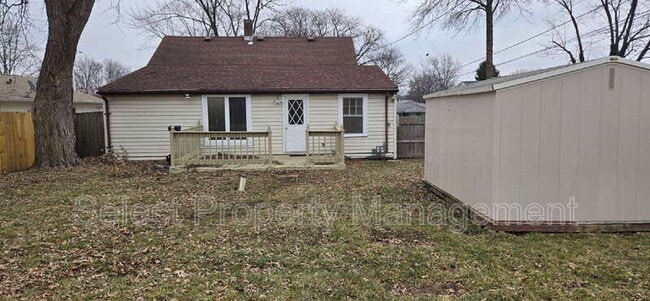 Building Photo - 2425 White Oak Ave