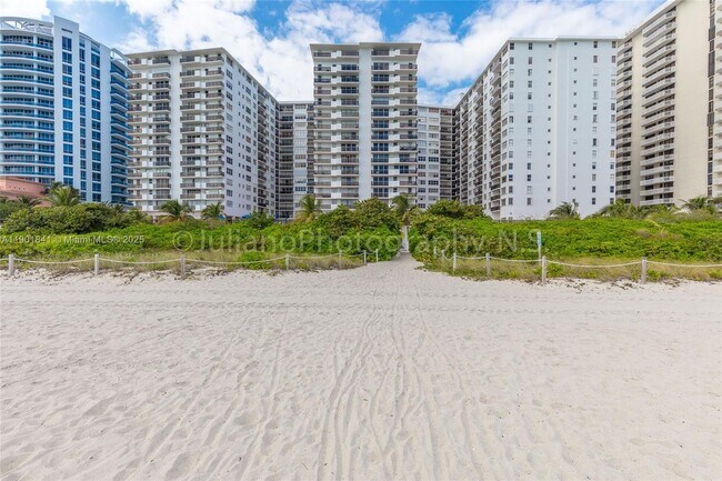 Building Photo - 6039 Collins Ave