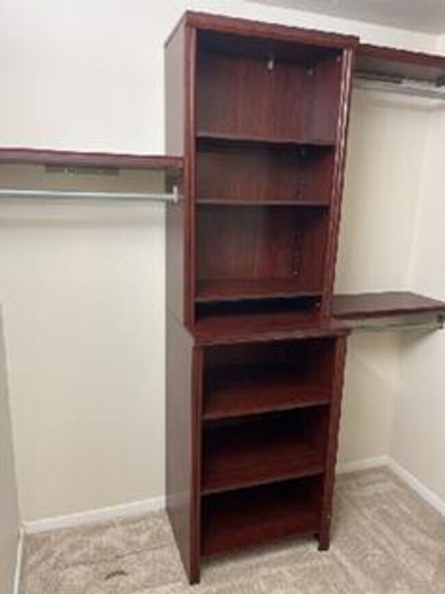 Building Photo - 3 Bed 2.5 Bath Single-Family Home on Cul-De-Sac w/ Large Fenced Backyard, Garage