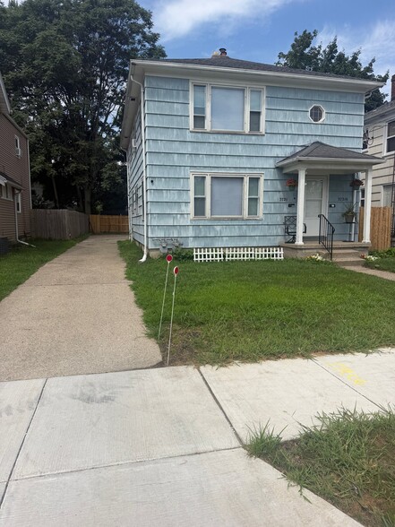 Building Photo - 3721 Watson Ave
