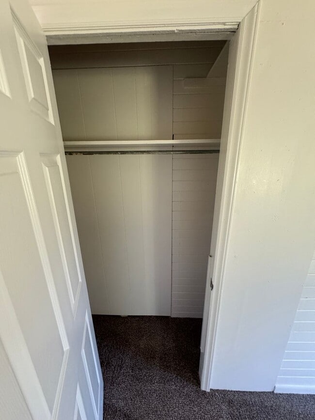 Building Photo - 2/1 in Cleveland County, NC - close to hwy 74