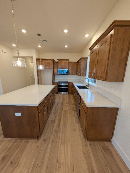 Building Photo - 3990 Bluestem St