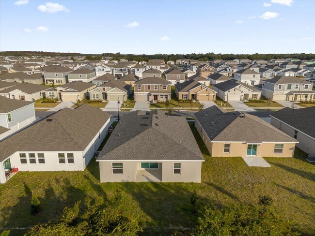 Building Photo - 4385 Pebbles Throw Dr