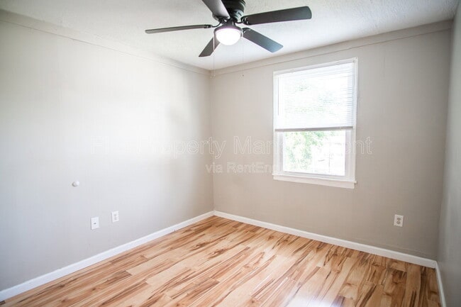 Building Photo - 1416 Chicago Ave