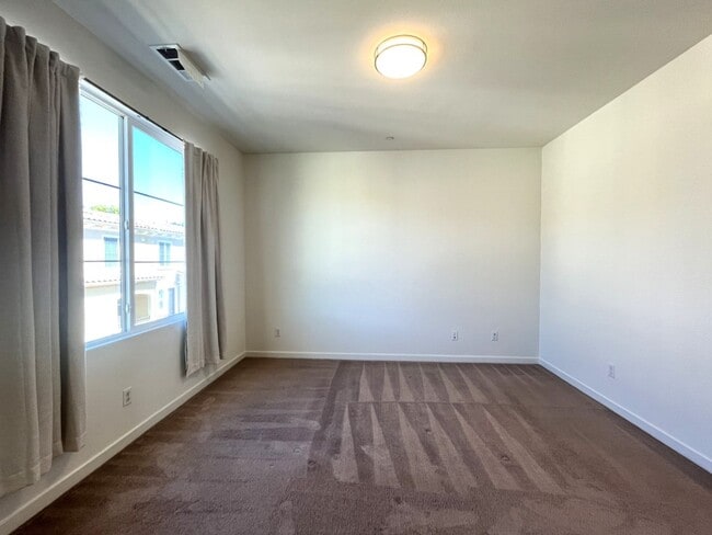 Building Photo - 3105 Marigold Cir