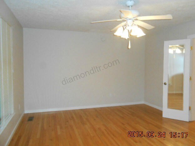 Building Photo - Three Bedroom Lowcountry-Style Home on 1 Acre of Land
