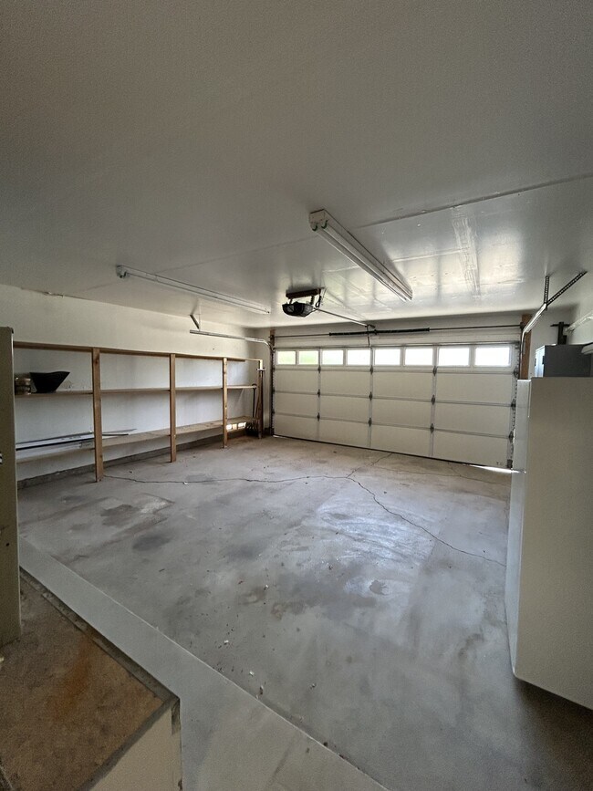 Building Photo - 1 Autumnwood Ct