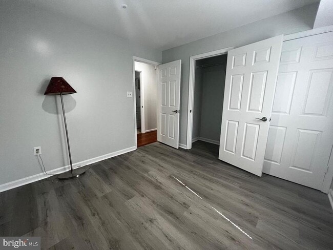 Building Photo - 2051 Alice Ave