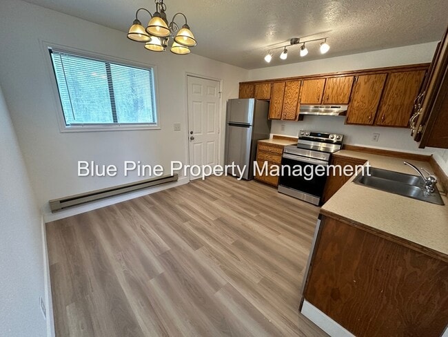 Building Photo - 1222 Holman Ave