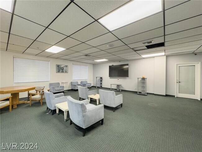 Building Photo - 3930 S University Center Dr