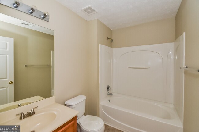 Building Photo - 258 Red Maple Way