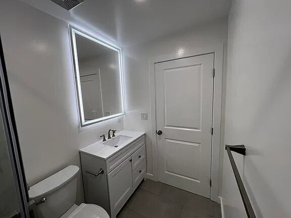 Building Photo - beautiful completely redone property ready to accept long term tenants