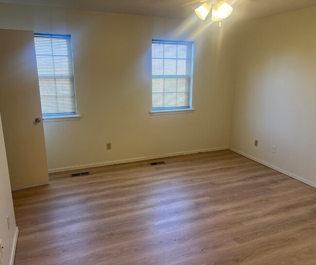 Building Photo - 2820 S O St