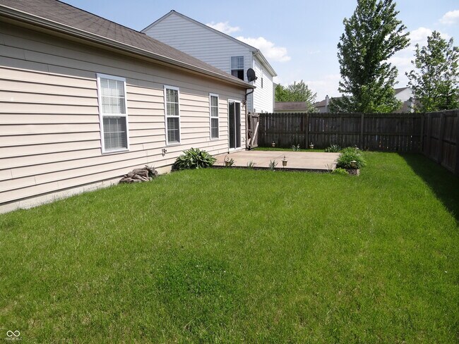 Building Photo - 12302 Sagamore Woods Dr