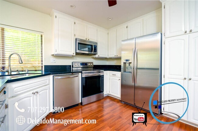 Building Photo - Benicia corner lot beautiful home
