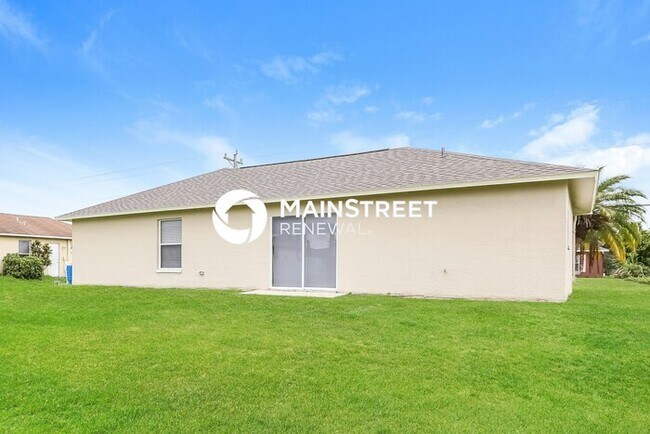 Building Photo - 3 Bedroom Pet-Friendly Home in Lehigh Acres, FL with Main Street Renewal
