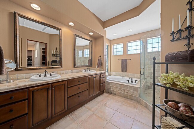 Building Photo - 79365 Mandarina