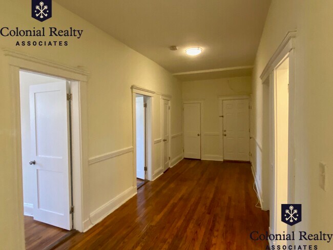 Building Photo - 1848 Commonwealth Ave