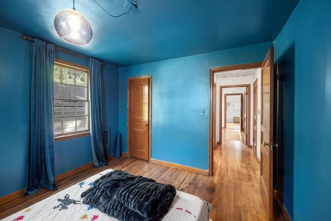 Building Photo - Charming North Nashville Cottage