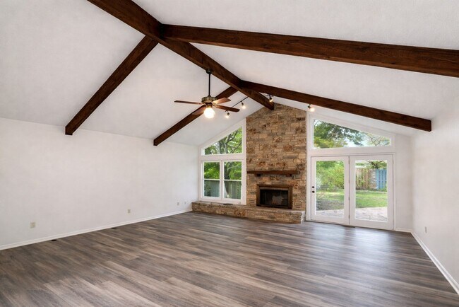 Building Photo - 2416 Birkdale Ln