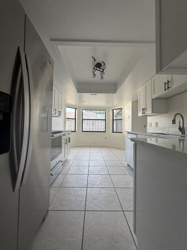 Building Photo - 895 Wandering Pine Trail