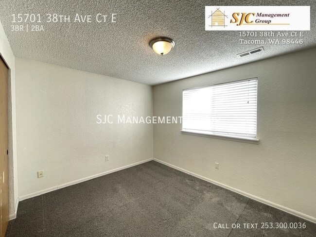 Building Photo - 15701 38th Ave Ct E