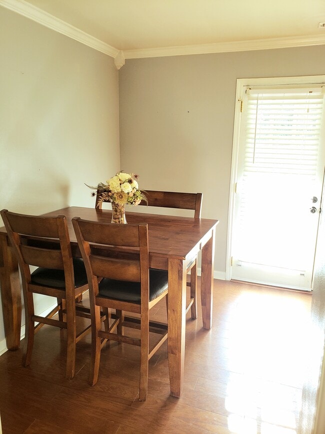 Building Photo - 2845 Wynterhall Rd SE