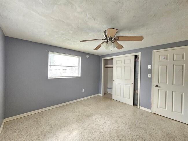 Building Photo - 1702 Aqua Ln