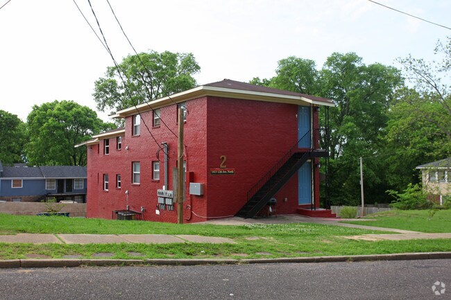 Building Photo - Goudy's Apartments