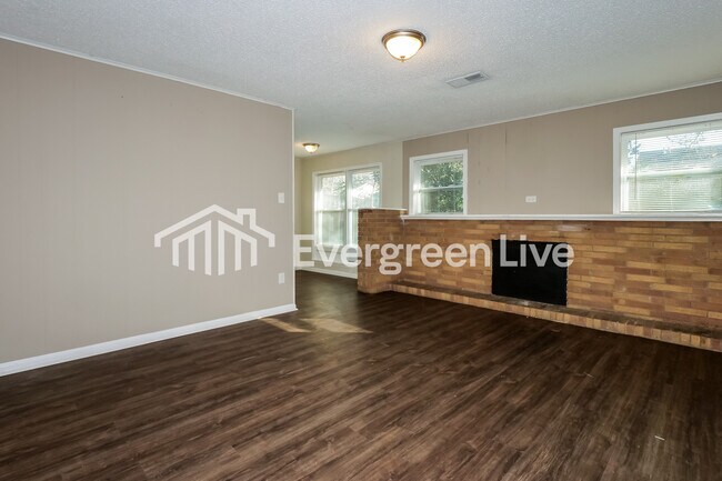 Building Photo - 5405 Cottonwood Rd