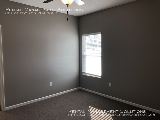 Building Photo - 3605 SE 35th St