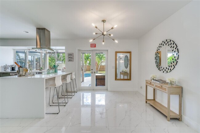 Building Photo - 4212 Van Buren St