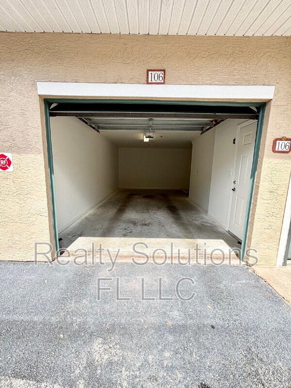 Building Photo - 12216 Wild Iris Way