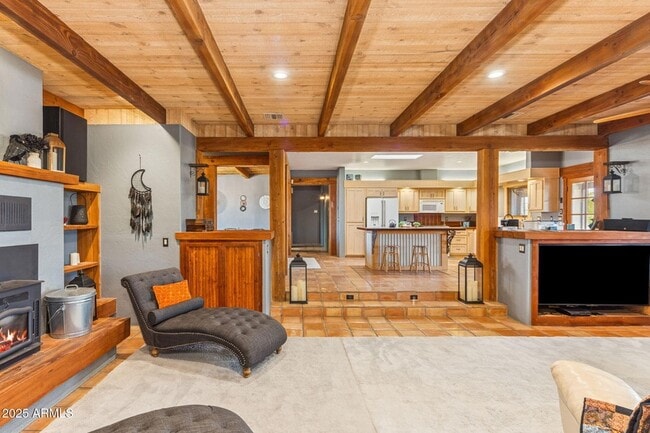 Building Photo - 1 Pinto Trail