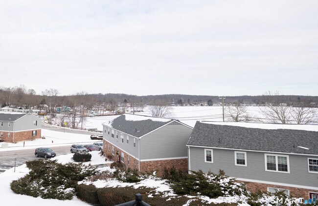 Building Photo - 85 N Main St