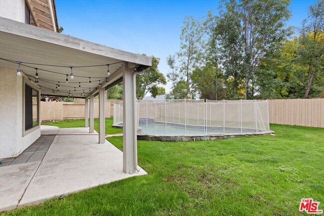 Building Photo - 26952 Garret Dr