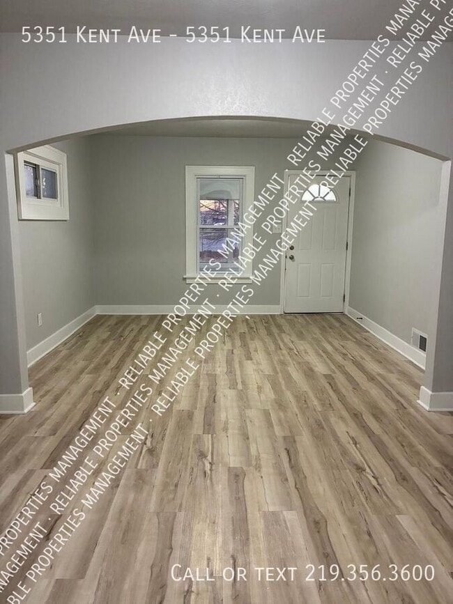 Building Photo - 5351 S Kent Ave