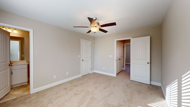 Building Photo - 2611 Virginia Mae Ln