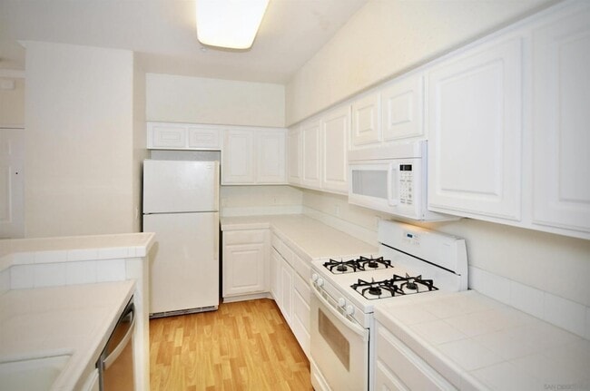 Building Photo - 10840 Scripps Ranch Blvd