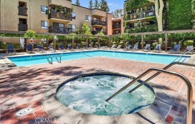 Building Photo - 22100 Burbank Blvd