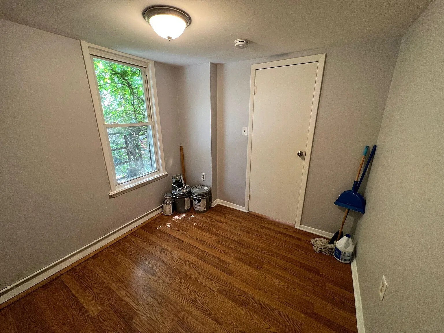 Building Photo - 142 Inslee Pl