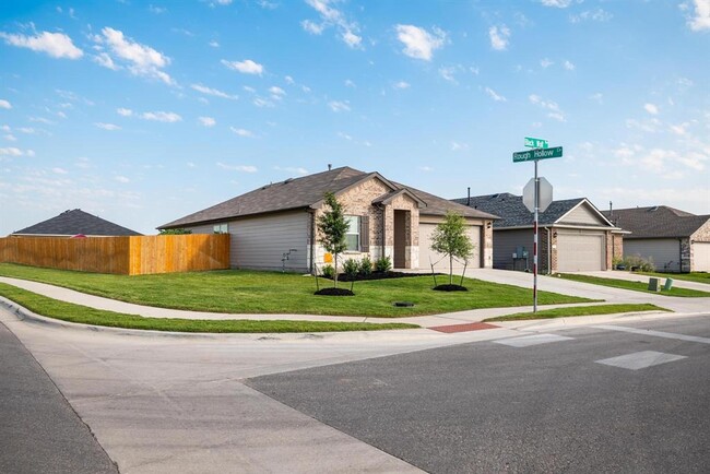 Building Photo - 105 Black Wolf Run