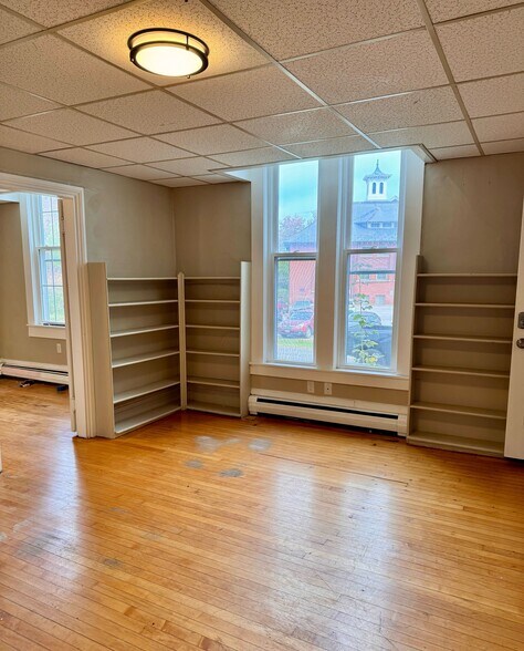 Building Photo - 312 Union St