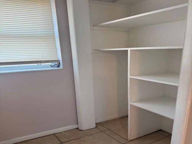 Building Photo - 1327 43rd St S