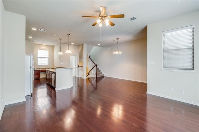 Building Photo - 2326 Stutz Dr