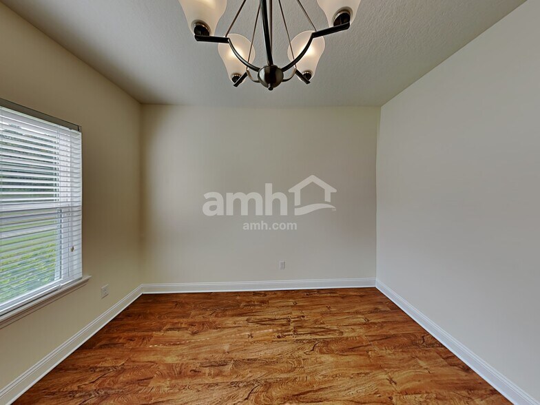 Building Photo - 327 Cortez Dr