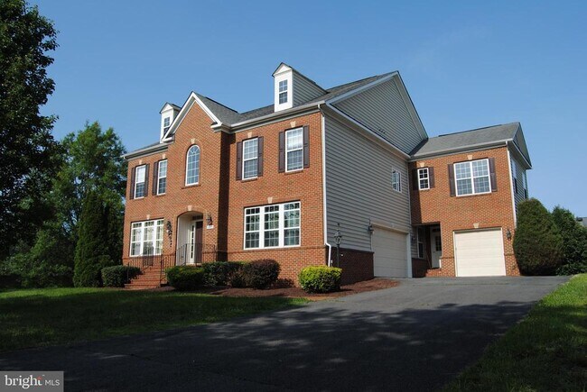 Building Photo - 22754 Brookshade Dr
