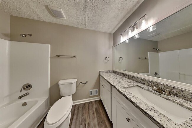 Building Photo - 77 Breckenridge Dr